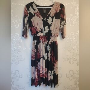 Kate & Lily Black With Floral Print V-Neck Midi Dress Size 8P